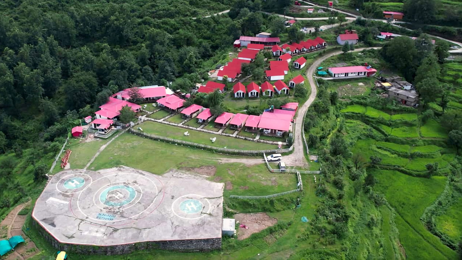 Resort near Sonprayag Kedarnath Road